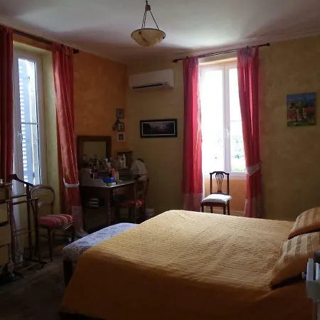 Pensión Ancienne école